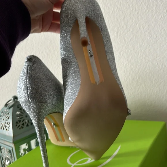 Brand NEW Sam Edelman Deela Pumps - Picture 9 of 9